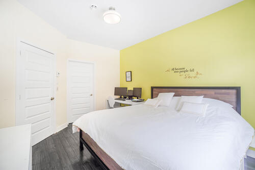 Jean Beraud、Le boulevard Saint-Denis a 3735 Avenue Jean-Béraud, Laval QC H7T 0H8, Canada - Visite Virtuelle